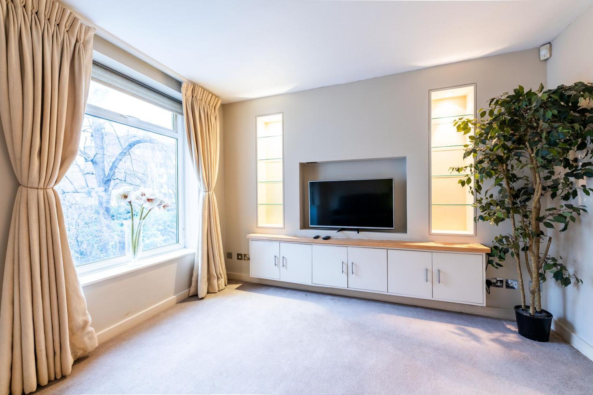 Luxury 6 Bedroom House In Southwick Street ロンドン エクステリア 写真