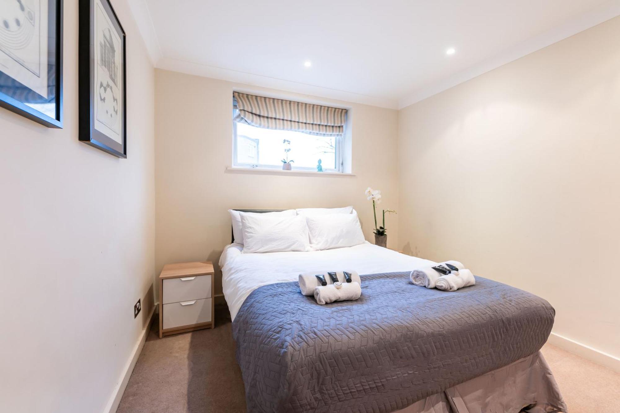 Luxury 6 Bedroom House In Southwick Street ロンドン エクステリア 写真