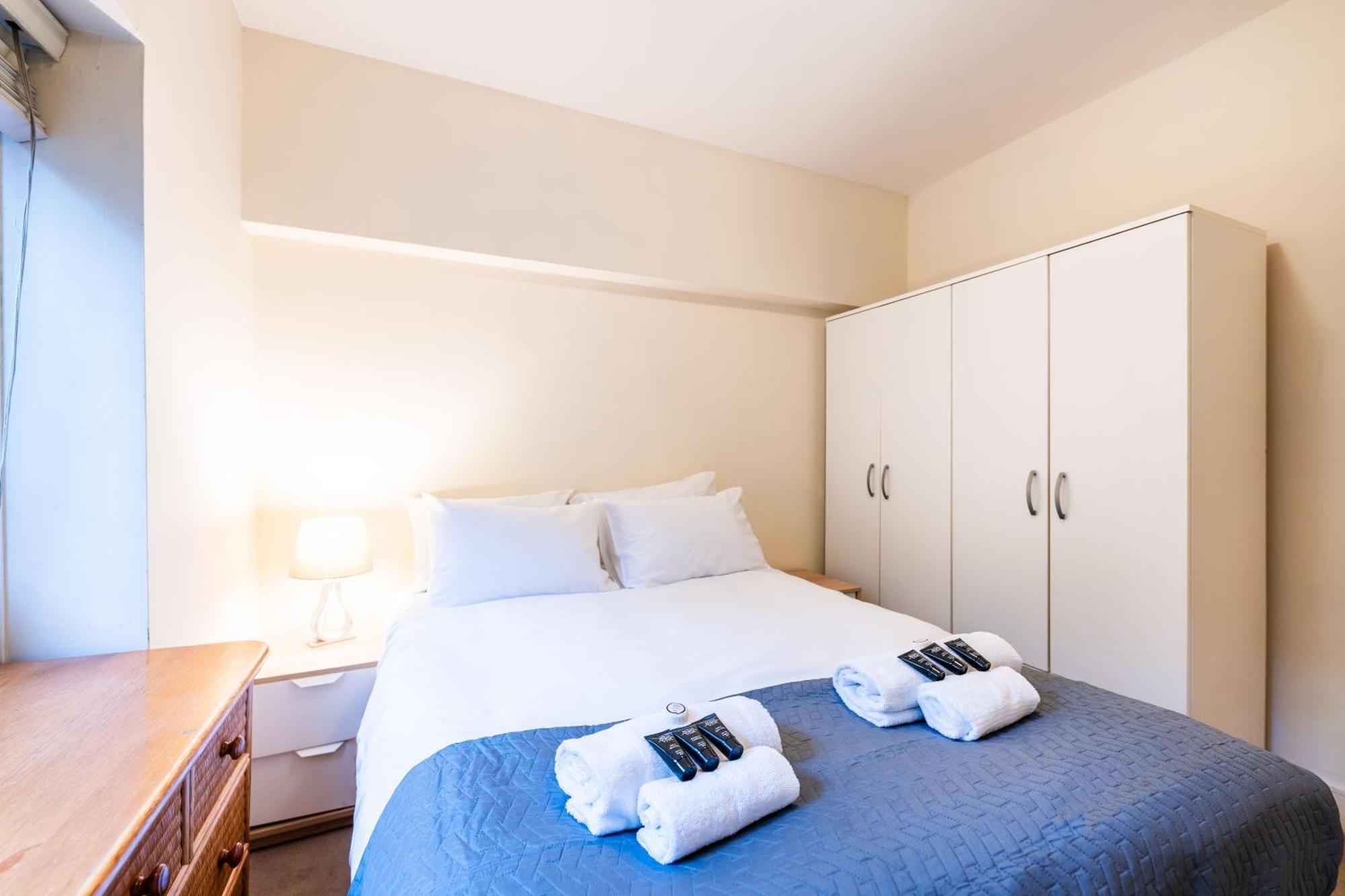 Luxury 6 Bedroom House In Southwick Street ロンドン エクステリア 写真