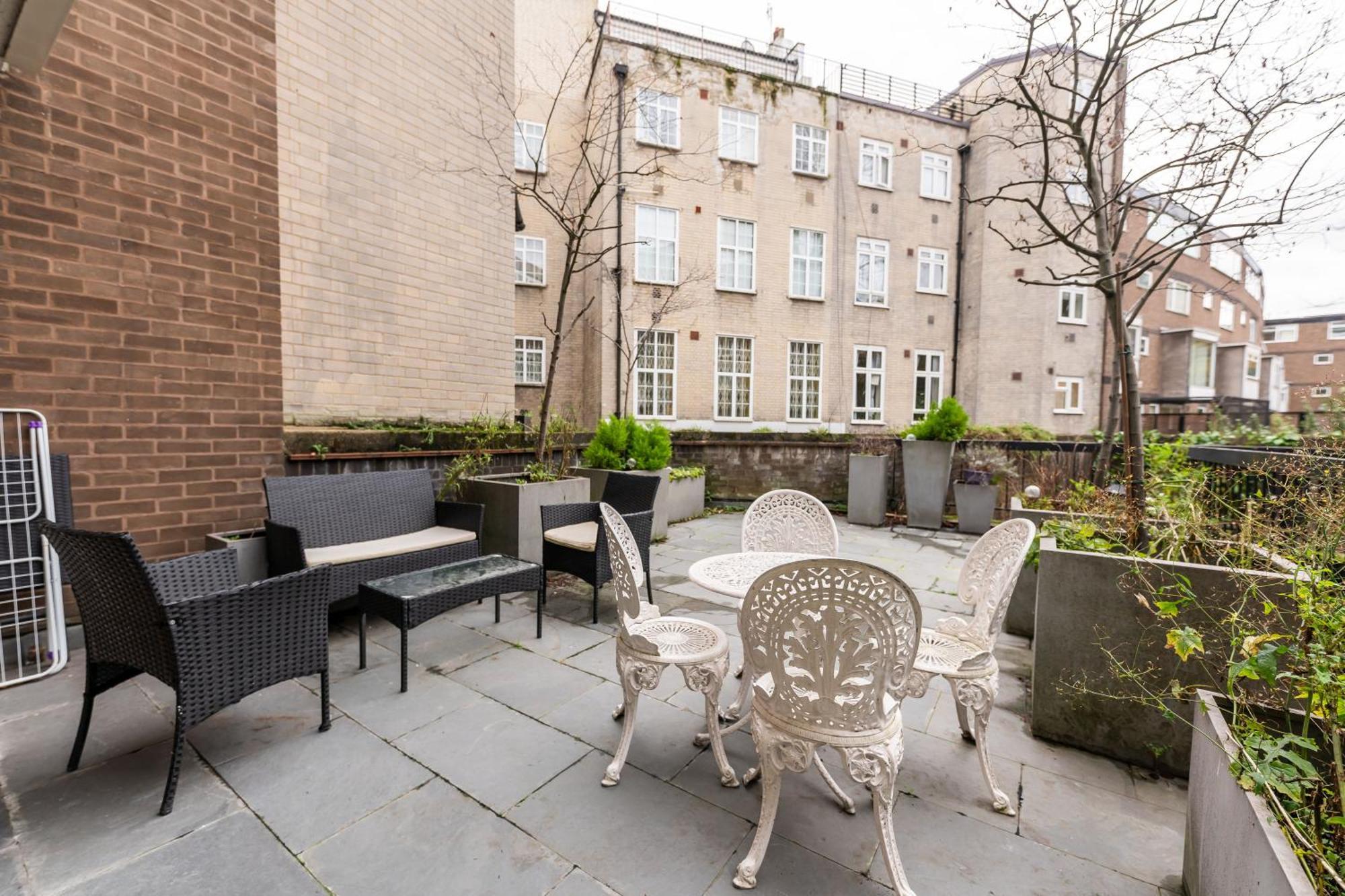 Luxury 6 Bedroom House In Southwick Street ロンドン エクステリア 写真