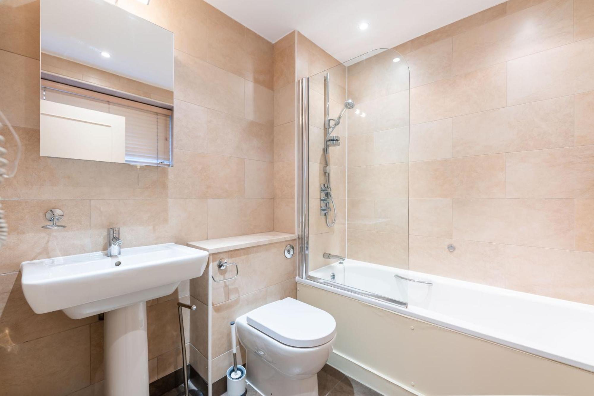 Luxury 6 Bedroom House In Southwick Street ロンドン エクステリア 写真